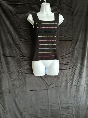 Unknown brand, black knit sleeveless top, size M
